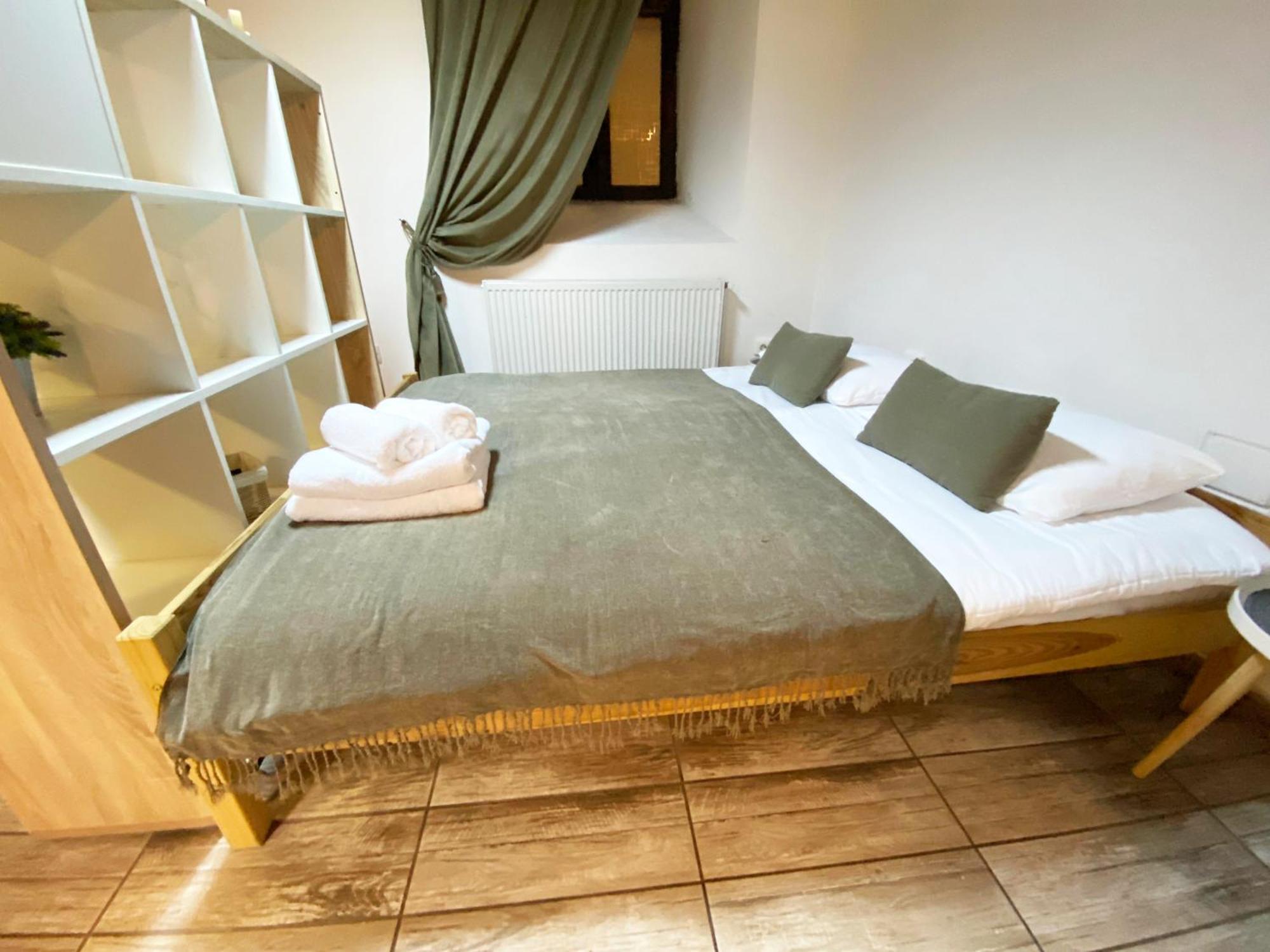 Piata Sfatului Brassai Plus - Annastasia'S Studio Brasov Ngoại thất bức ảnh